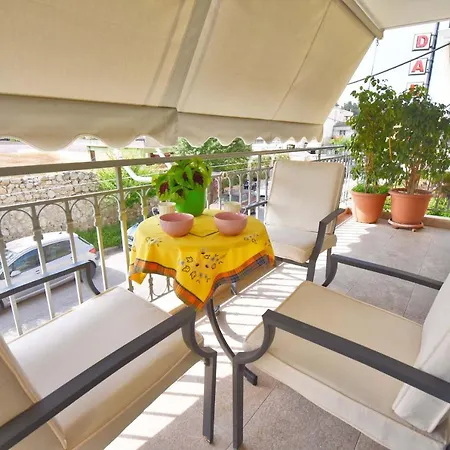Casa Contessa In Garitsa - High Speed Wifi Apartment *
